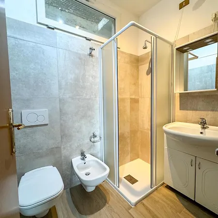 Casa In Posizione Panoramica D'iseo
