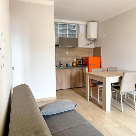 Casa In Posizione Panoramica D'iseo شقة سارنيكو